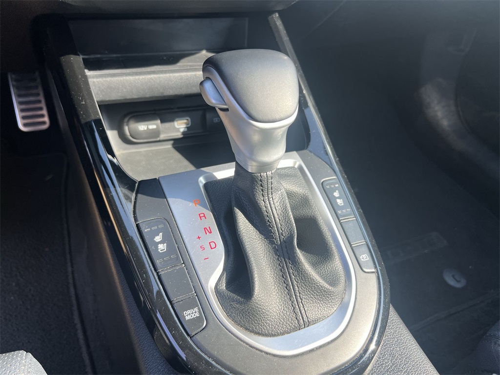 2023 Kia Forte GT-Line photo 19