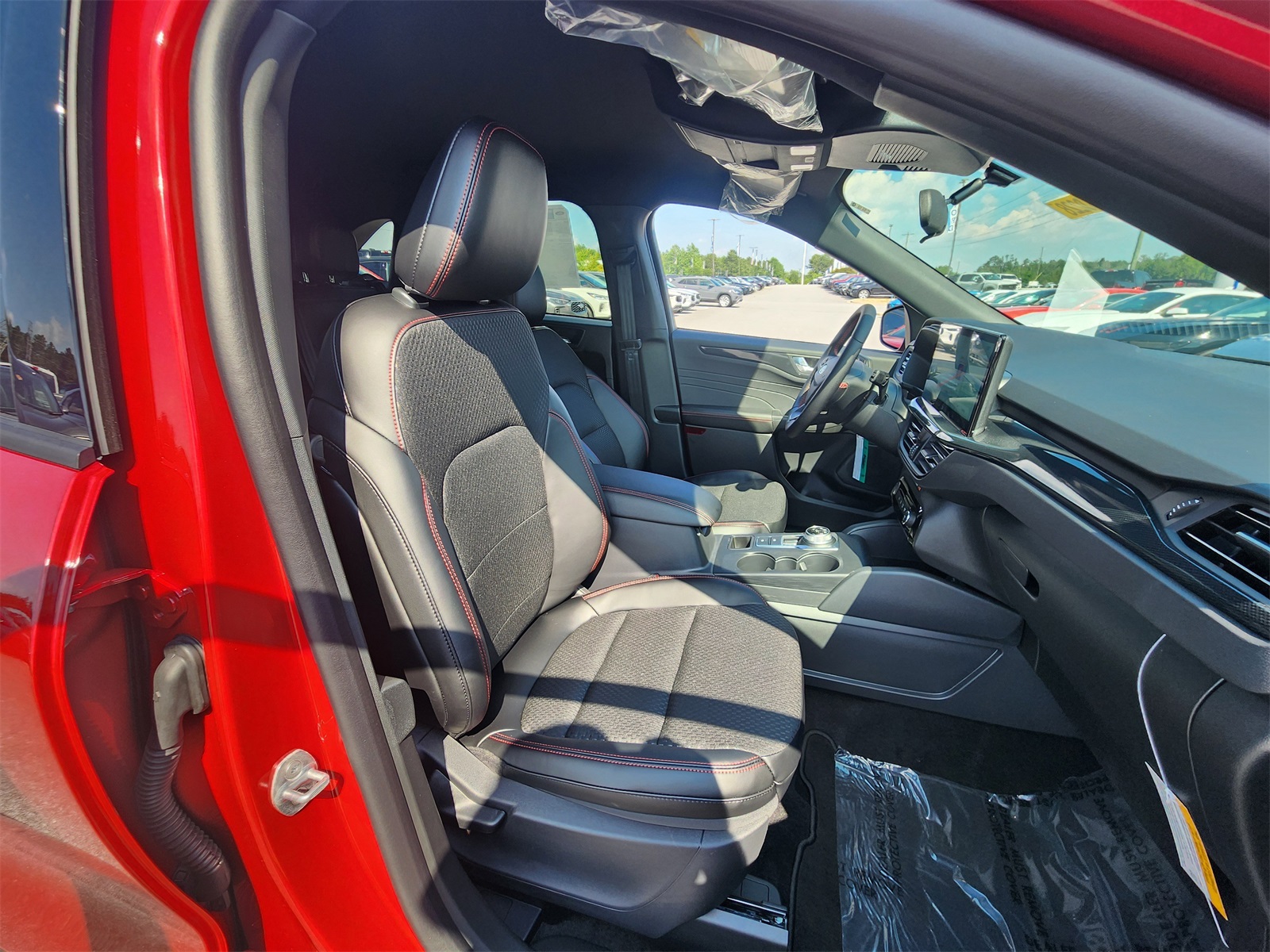 2025 Ford Escape ST-Line photo 10