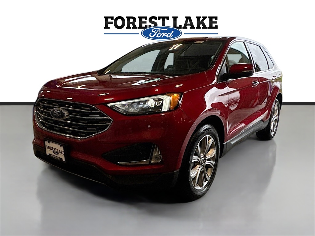 2024 Ford Edge Titanium photo 3