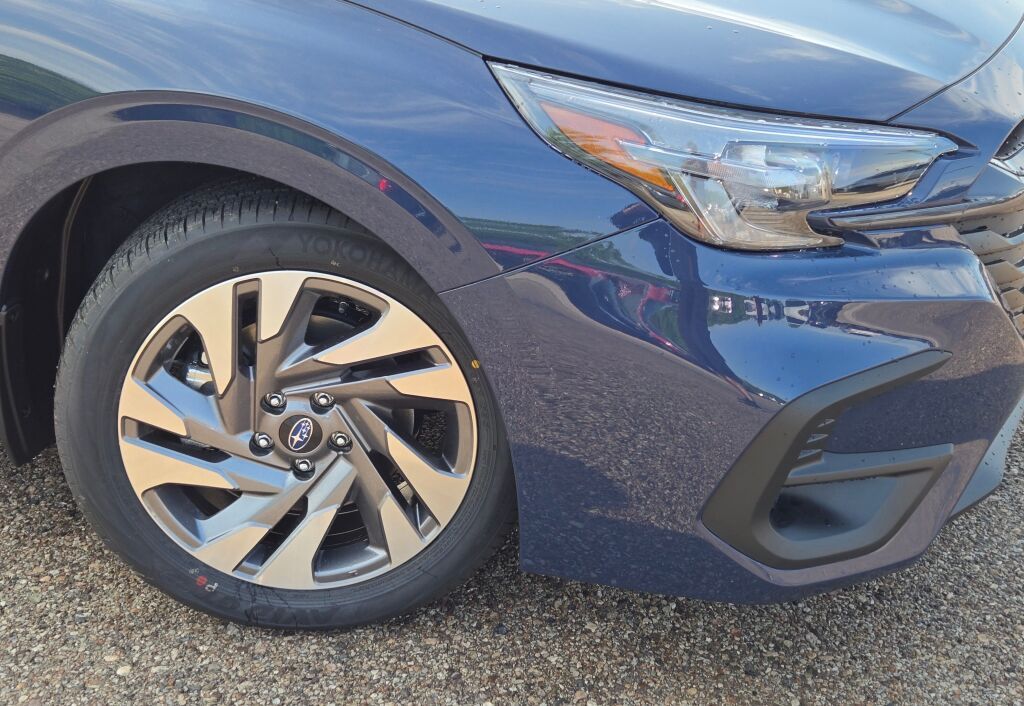 2025 Subaru Legacy Limited photo 3