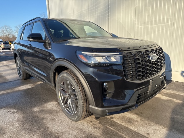 2026 Ford Explorer ST-LINE's photo