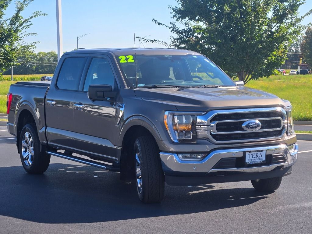 2022 Ford F-150 XLT photo 2