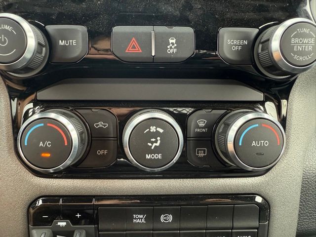 2022 Ram 3500 Tradesman photo 21