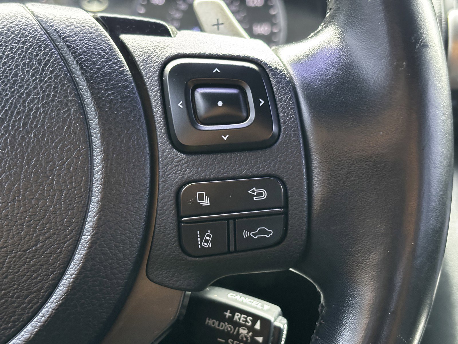 2021 Lexus IS 300 photo 15