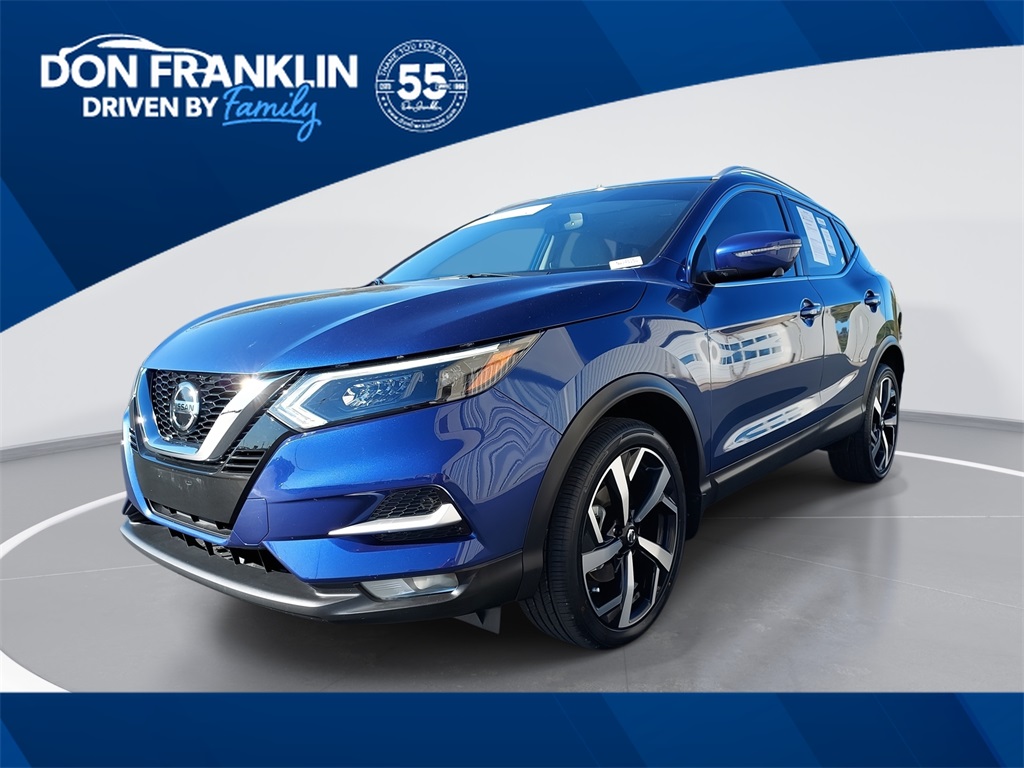 2022 Nissan Rogue Sport SL's photo