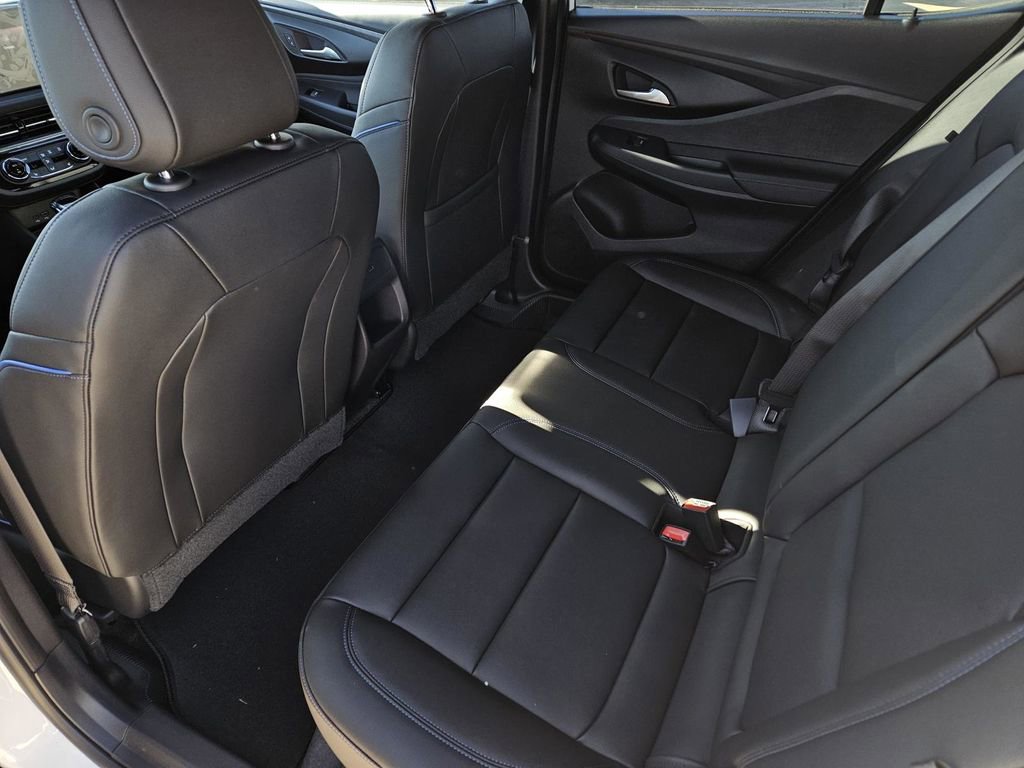 2026 Buick Envista ST photo 4