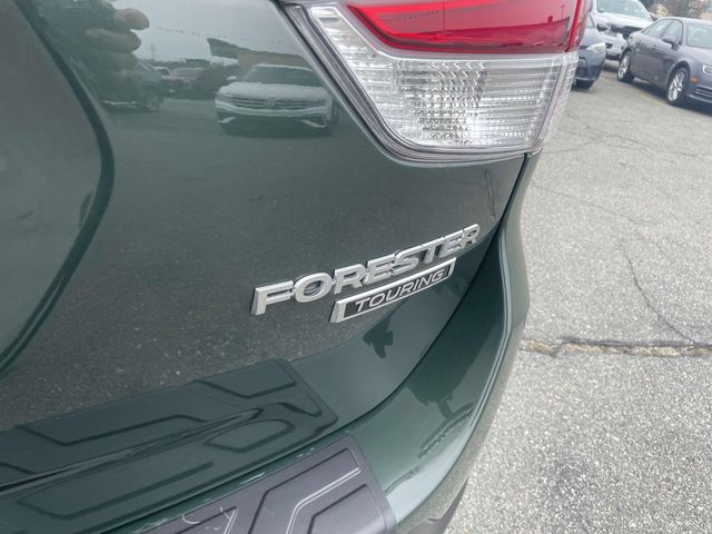 2023 Subaru Forester Touring photo 5