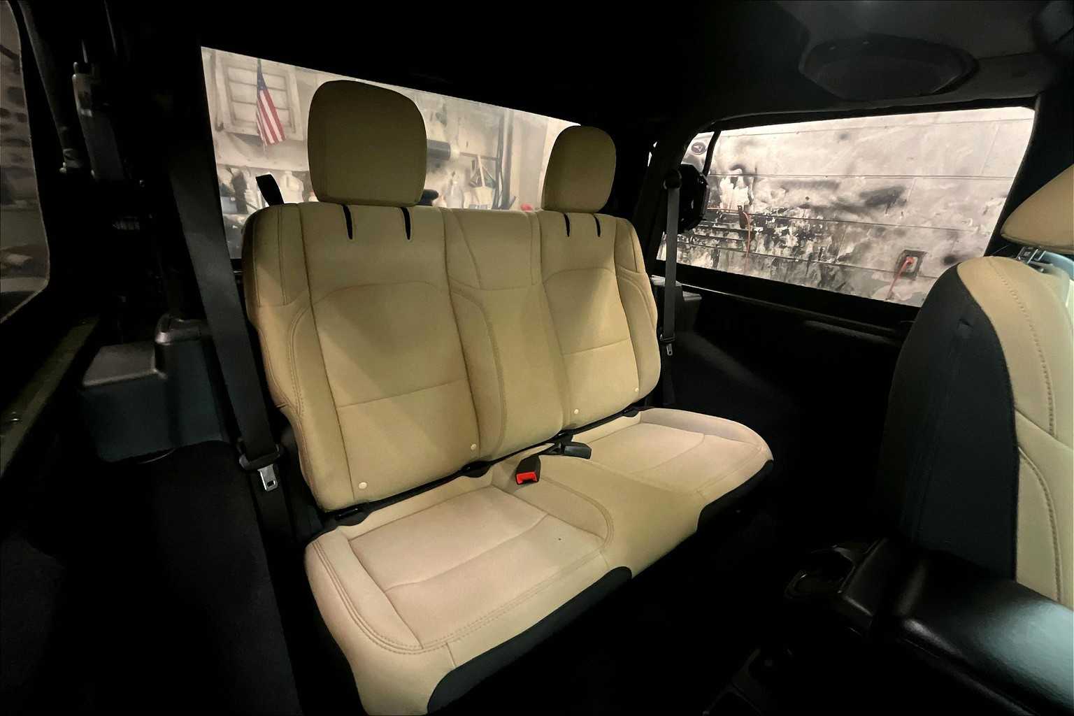 2021 Jeep Wrangler Willys photo 16