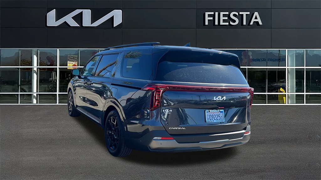 2025 Kia Carnival SX Prestige photo 4