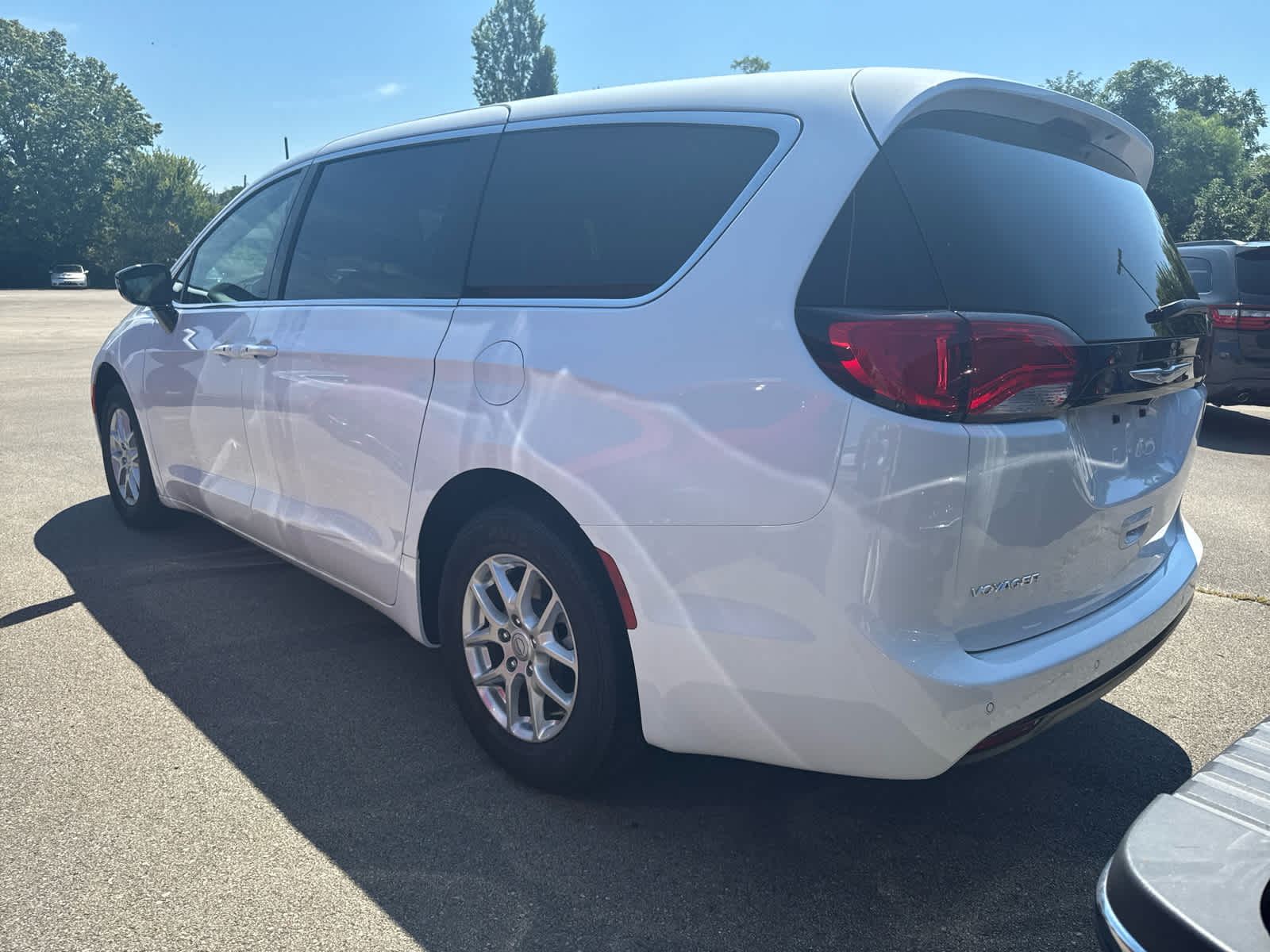 2026 Chrysler Voyager LE photo 3