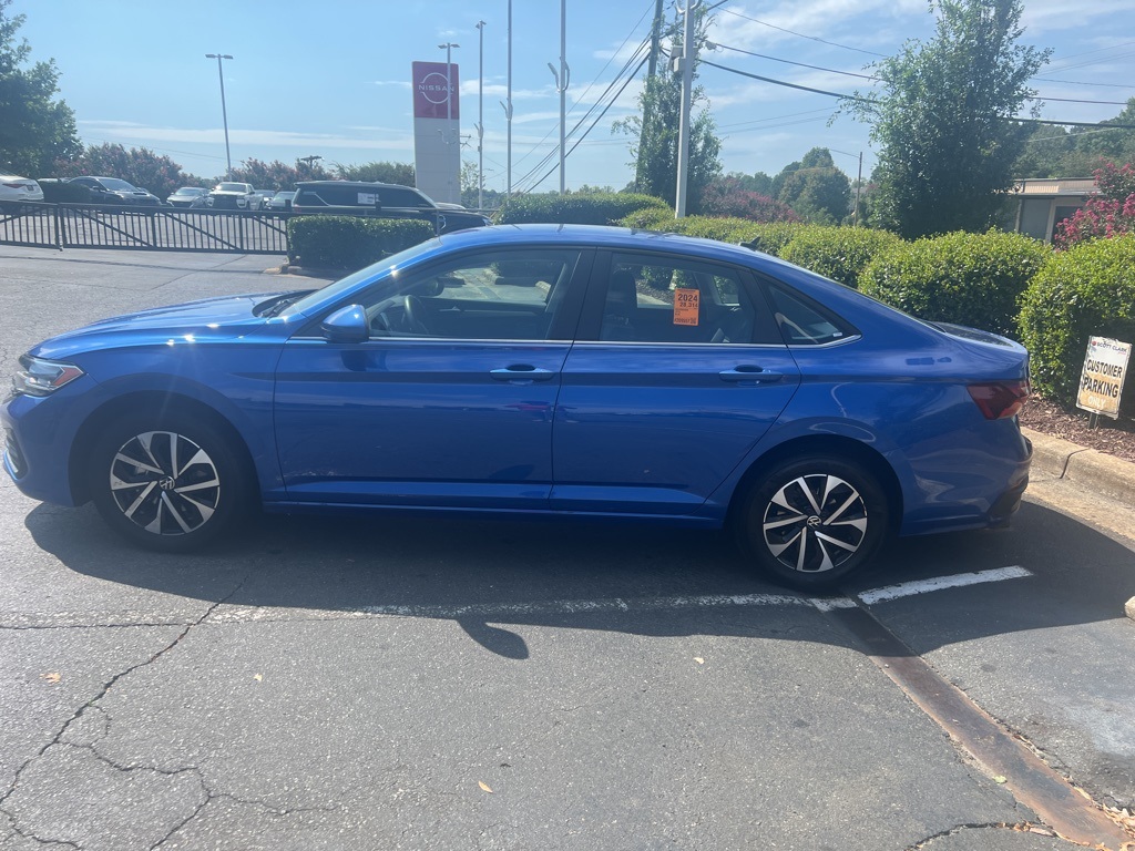 2024 Volkswagen Jetta S photo 4