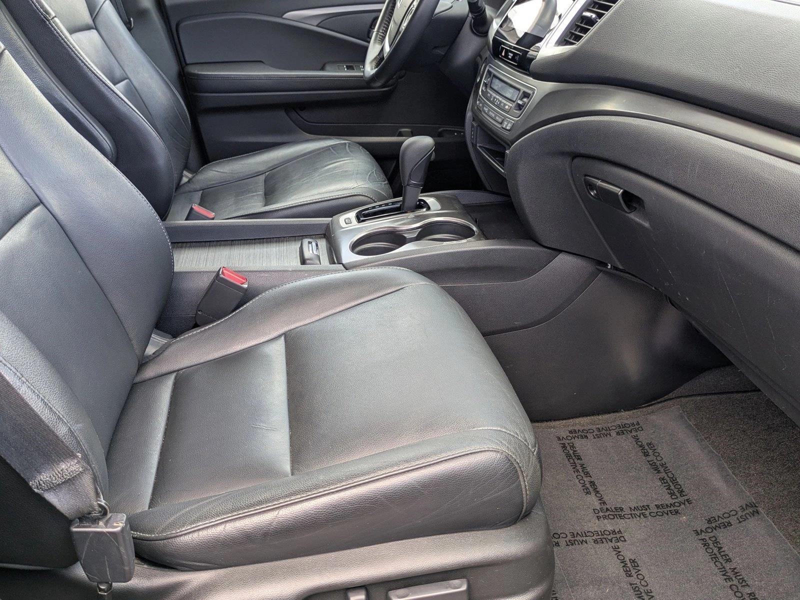 2016 Honda Pilot EX-L photo 19