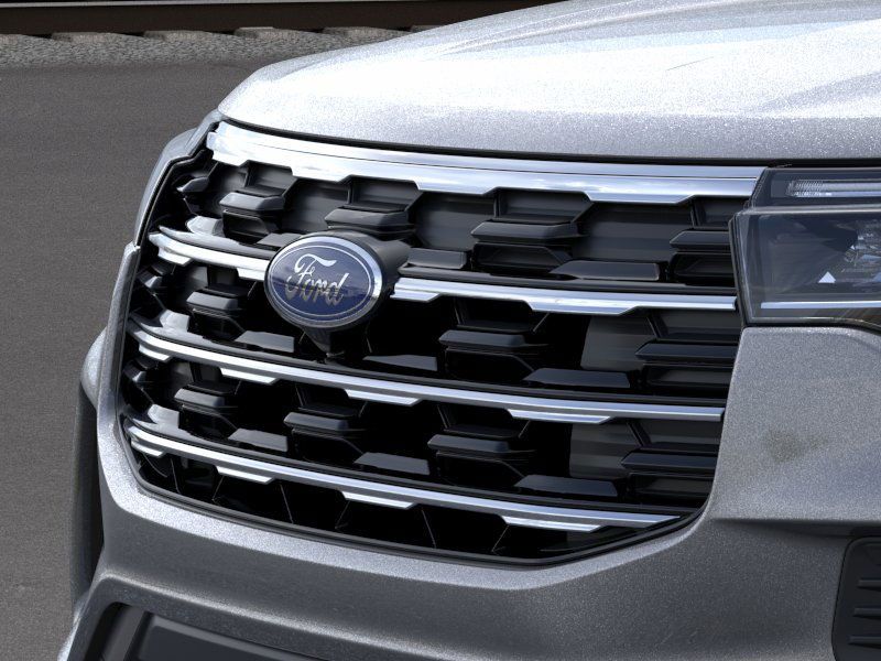 2025 Ford Explorer photo 14