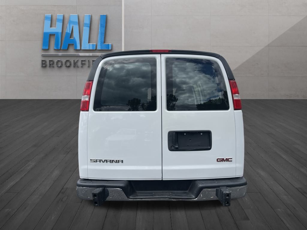 2023 Gmc Savana 2500 Cargo photo 4