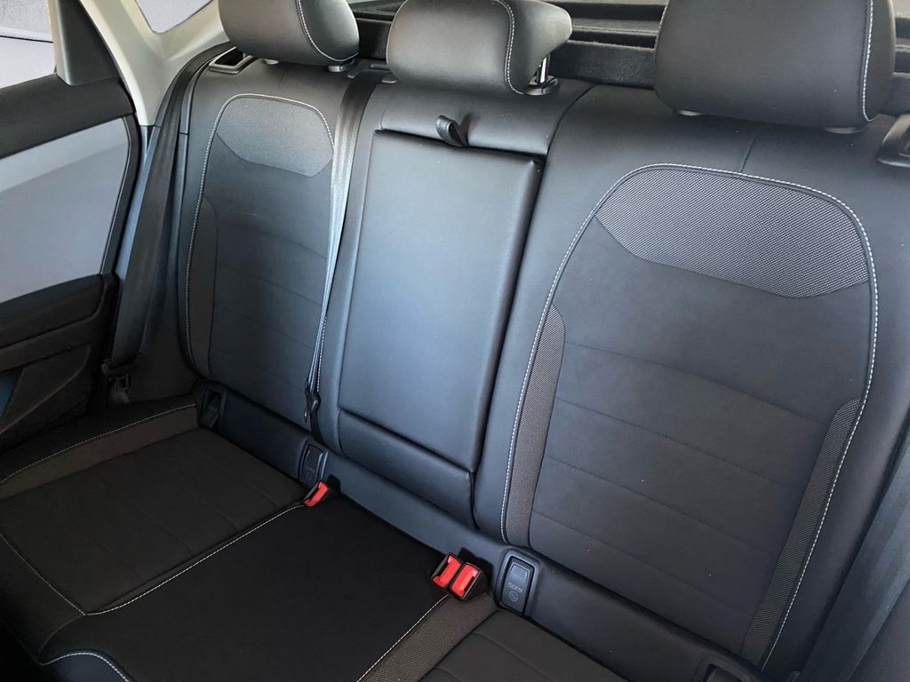 2022 Volkswagen Taos SE photo 14