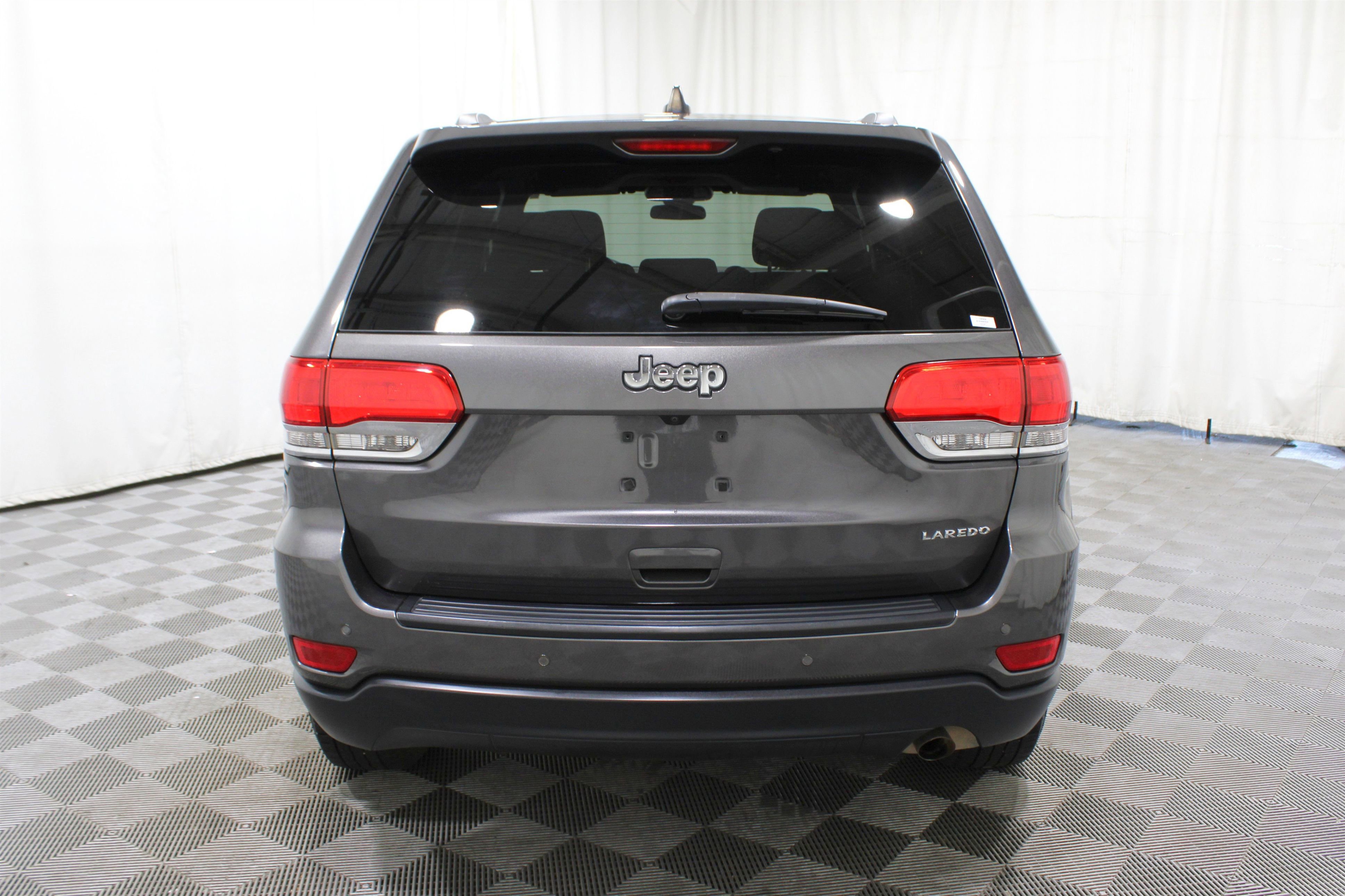 2019 Jeep Grand Cherokee Laredo E photo 25