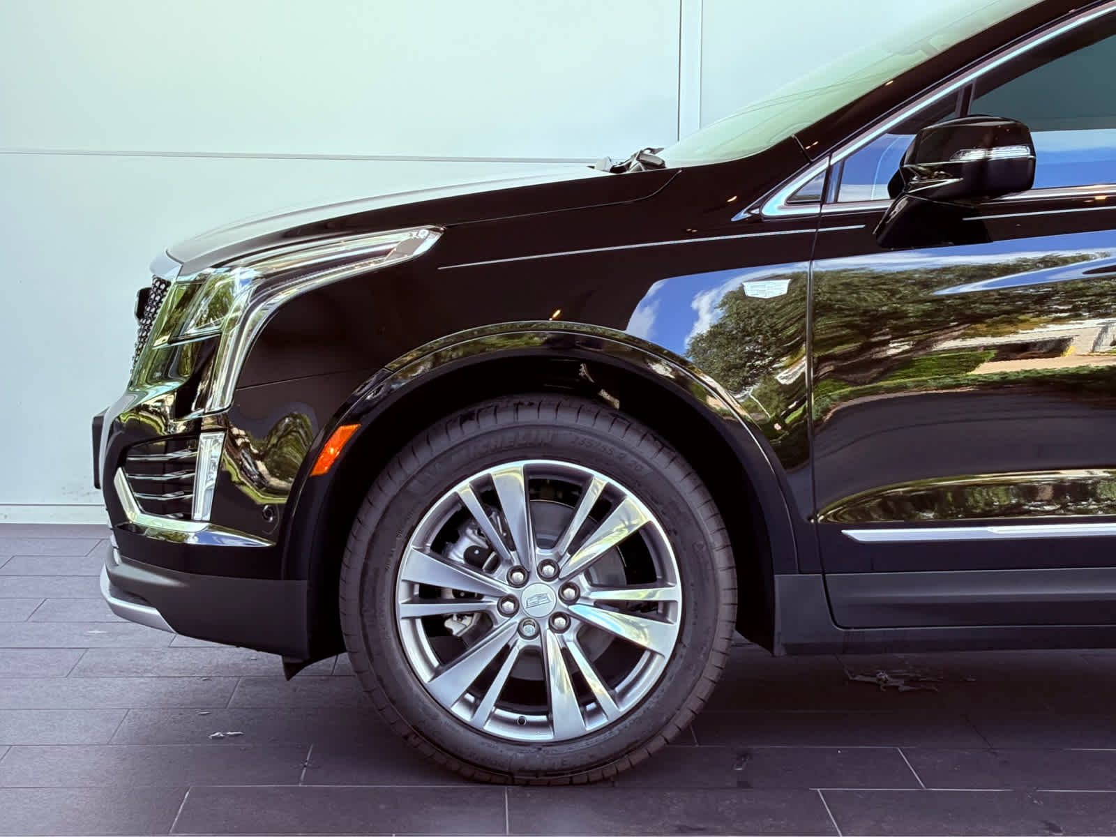 2025 Cadillac XT5 Premium Luxury photo 5
