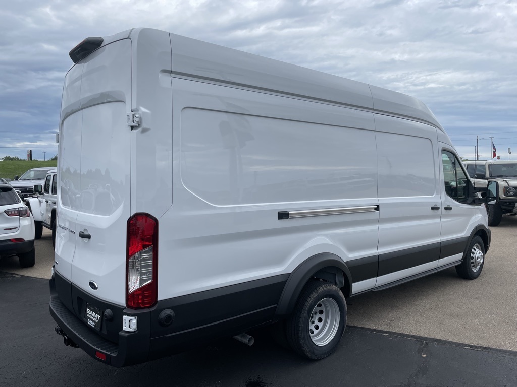 2025 Ford Transit Cargo Van photo 2