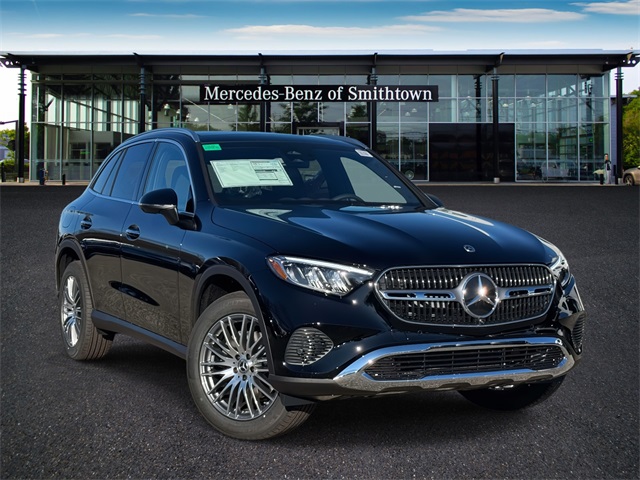 2026 Mercedes-Benz GLC Base's photo