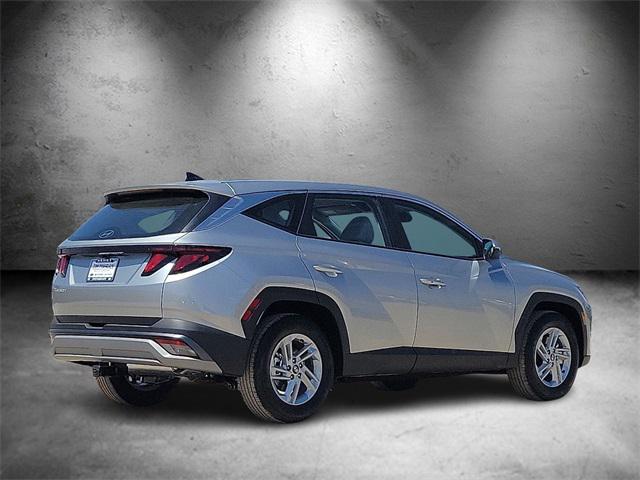 2025 Hyundai Tucson SE photo 5