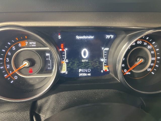 2021 Jeep Wrangler Unlimited Sahara photo 13