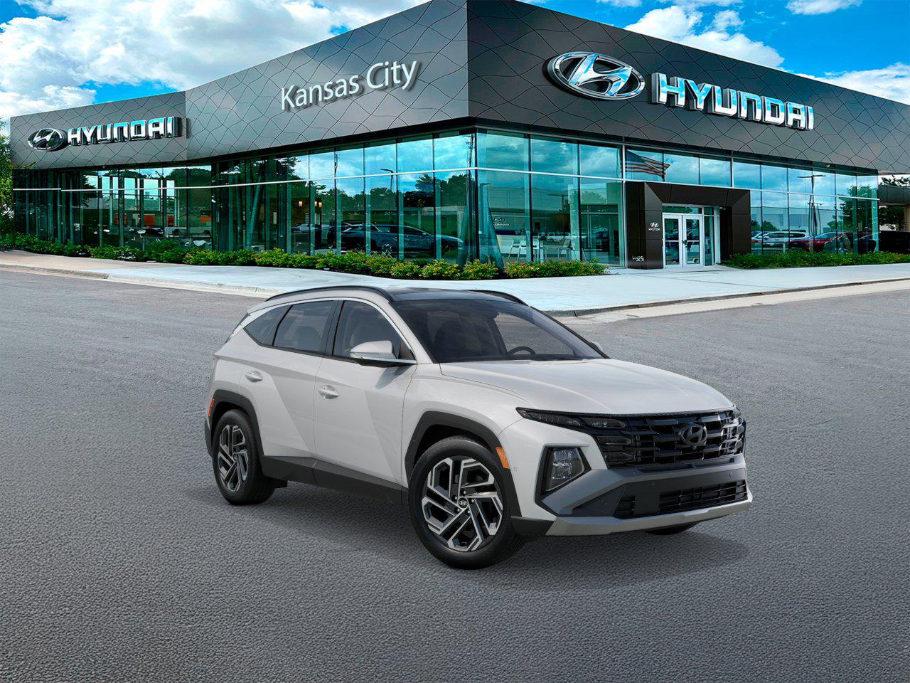 2025 Hyundai Tucson Hybrid Limited photo 2