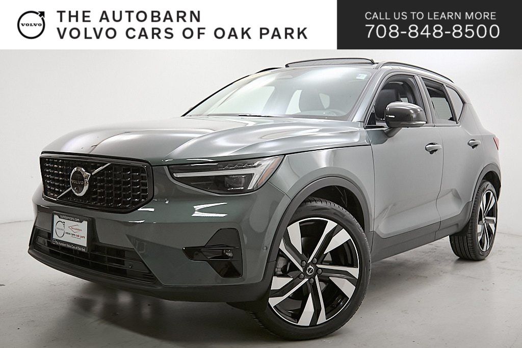 2026 VOLVO XC40 - Image 30