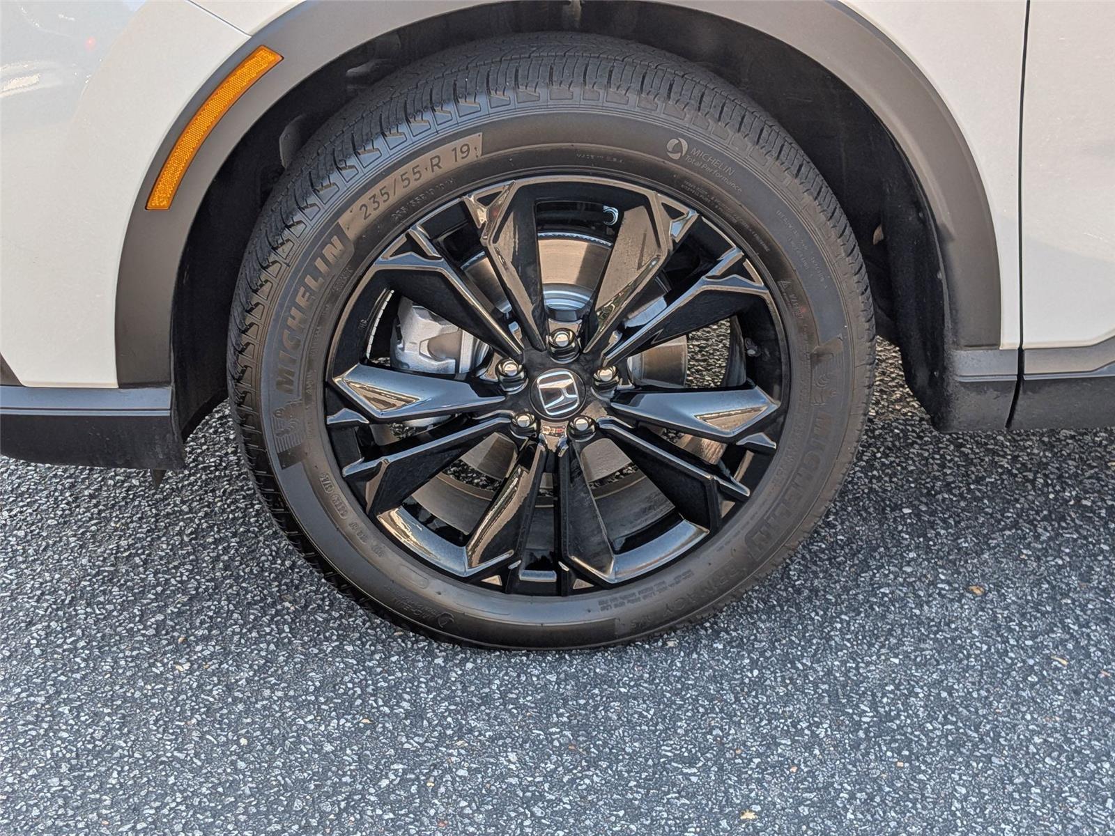 2025 Honda CR-V Hybrid Sport Touring photo 9