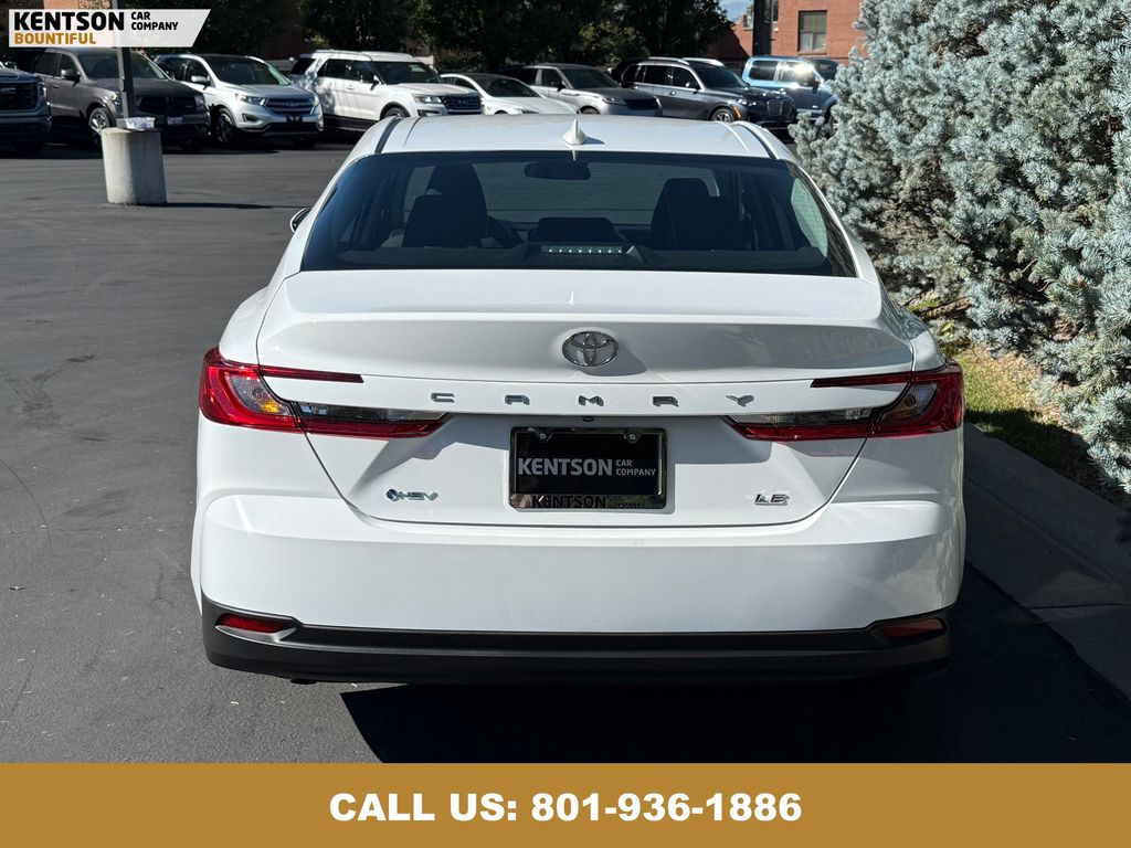 2025 Toyota Camry LE photo 7