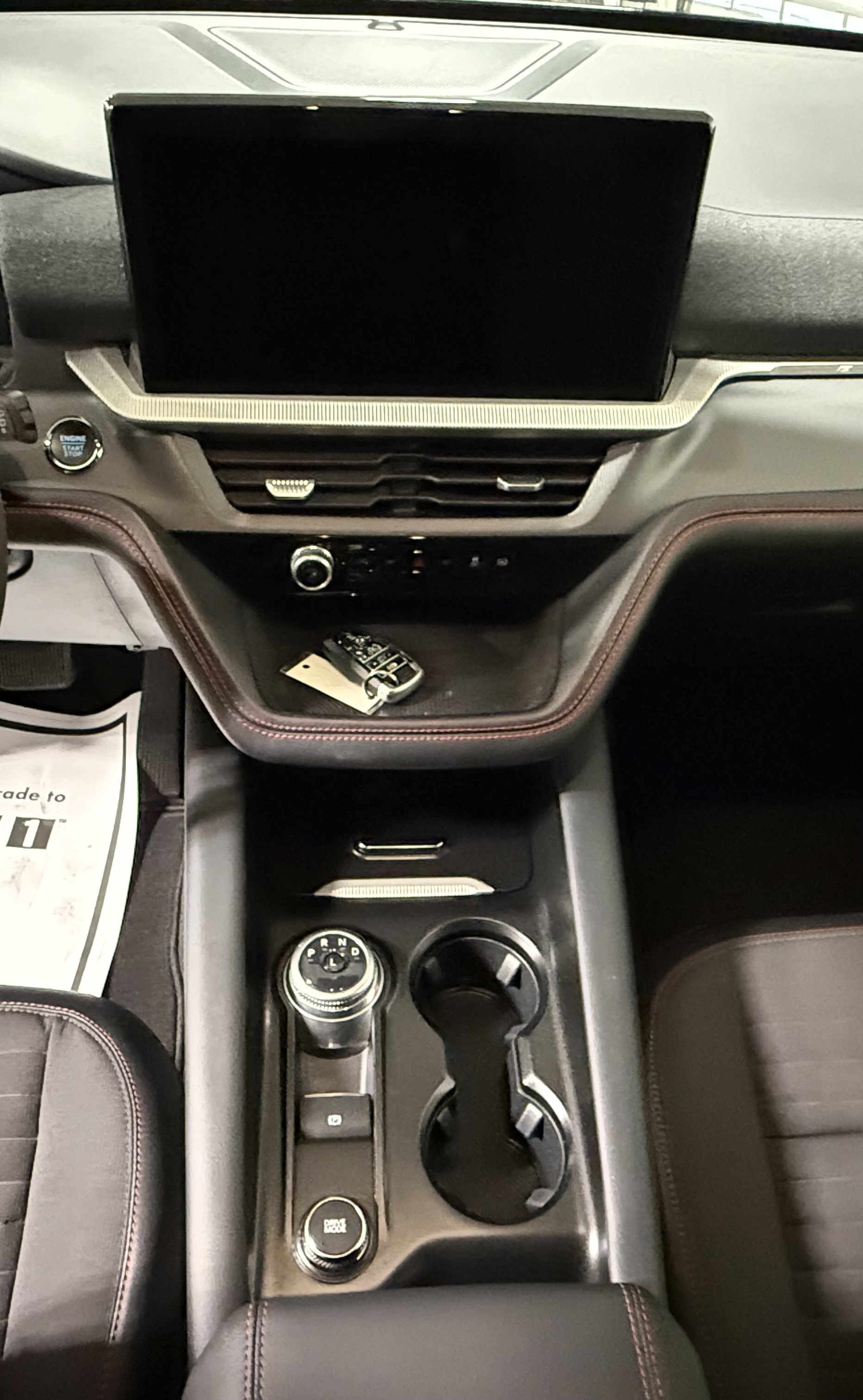 2025 Ford Explorer ST-Line photo 4