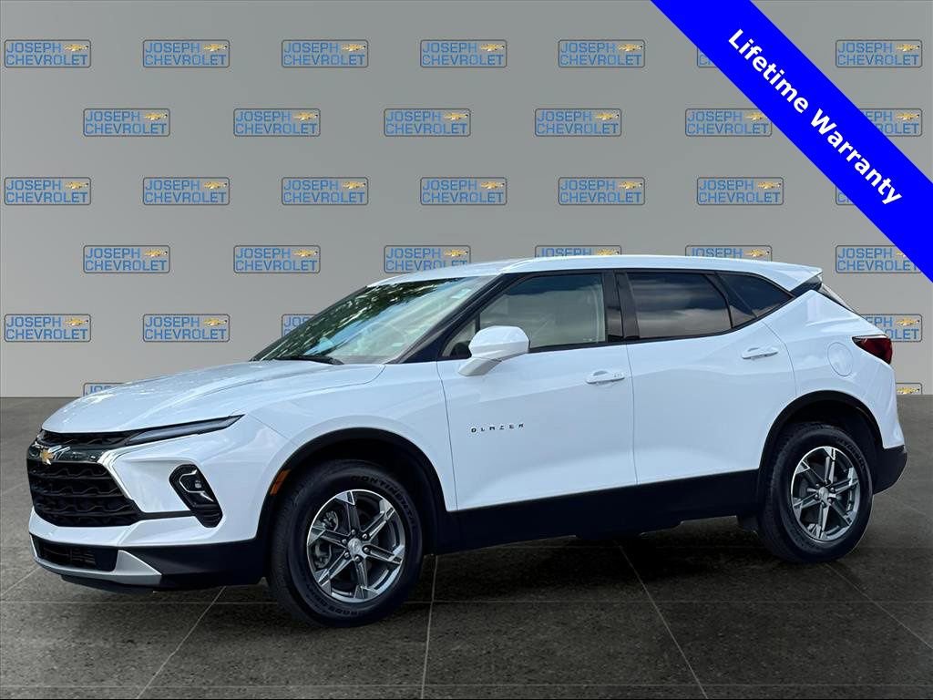 2025 Chevrolet Blazer 2LT's photo