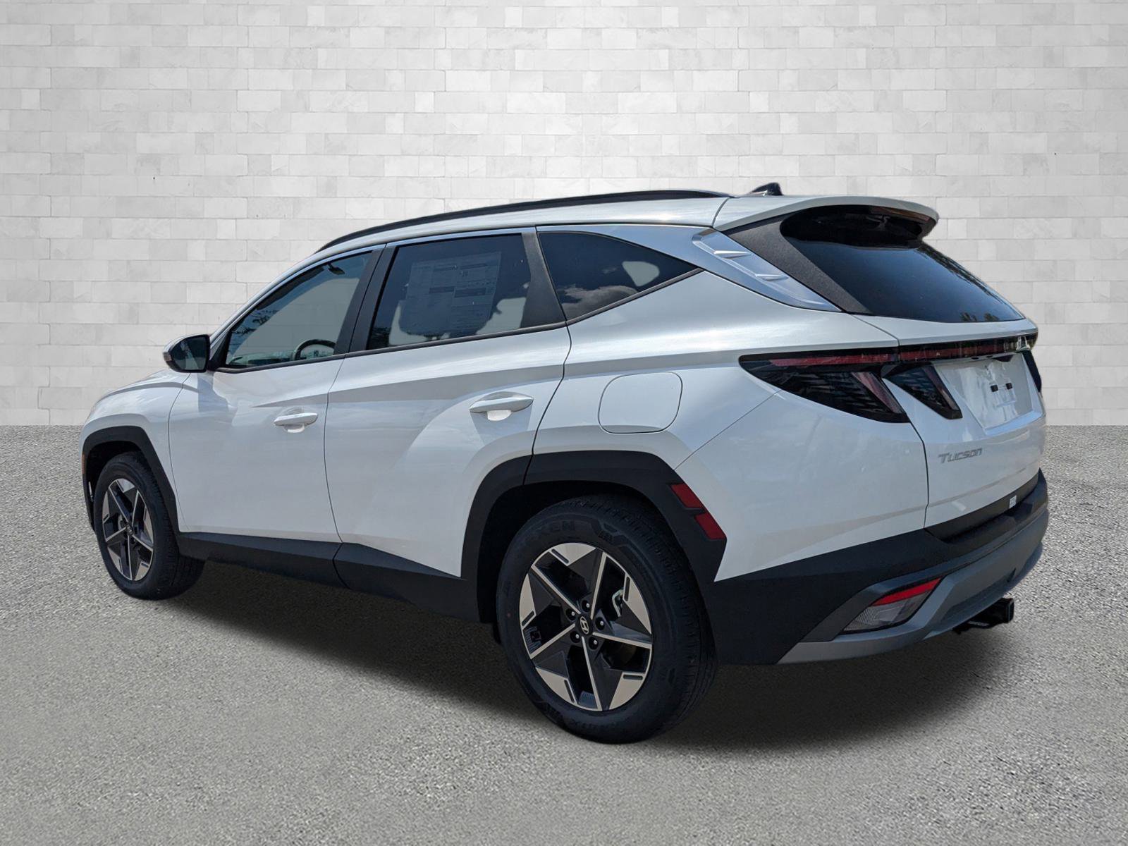 2025 Hyundai Tucson SEL Convenience photo 4