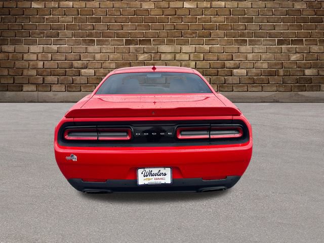 2015 Dodge Challenger R/T Plus photo 4