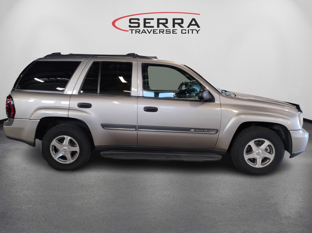 2002 Chevrolet Trailblazer LT photo 4
