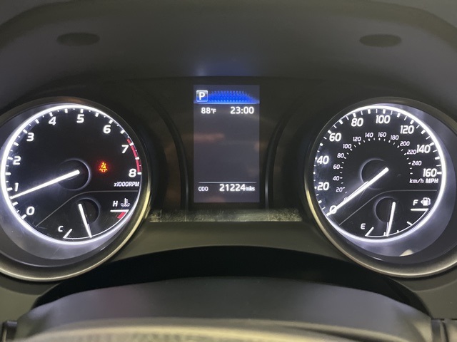 2023 Toyota Camry SE photo 4