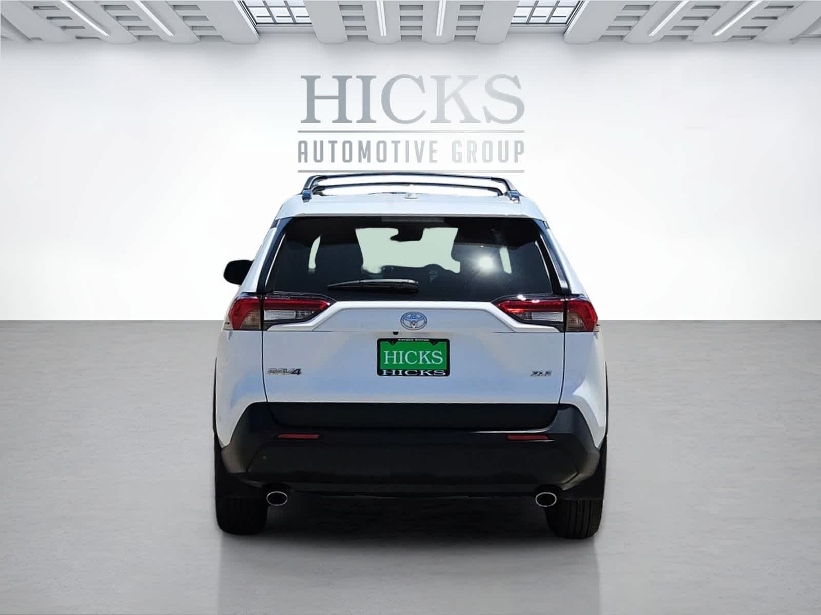 Used 2024 Ice Cap Toyota XLE image 6