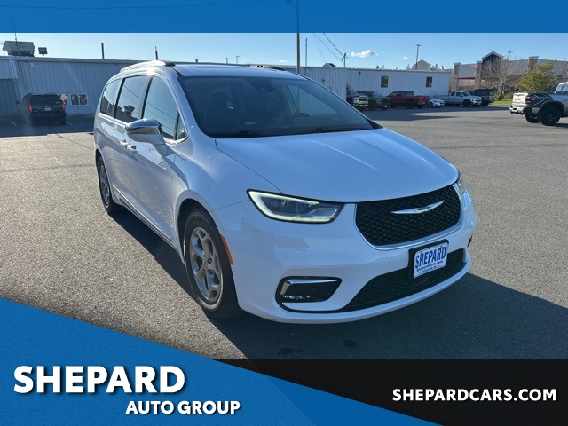 2022 Chrysler Pacifica Limited's photo