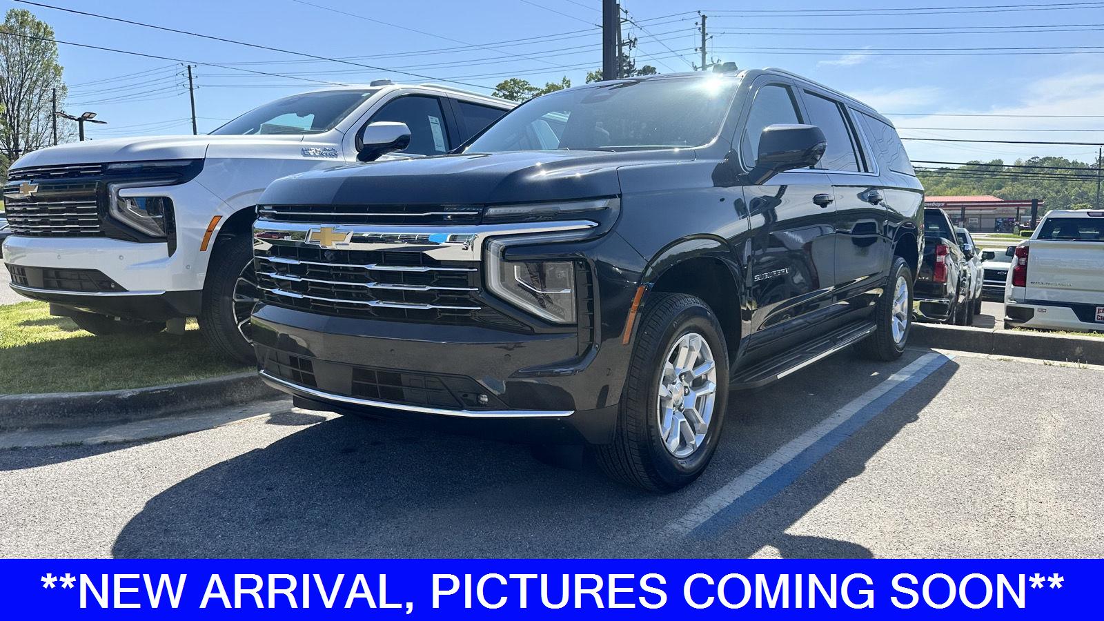 2025 Chevrolet Suburban LT's photo