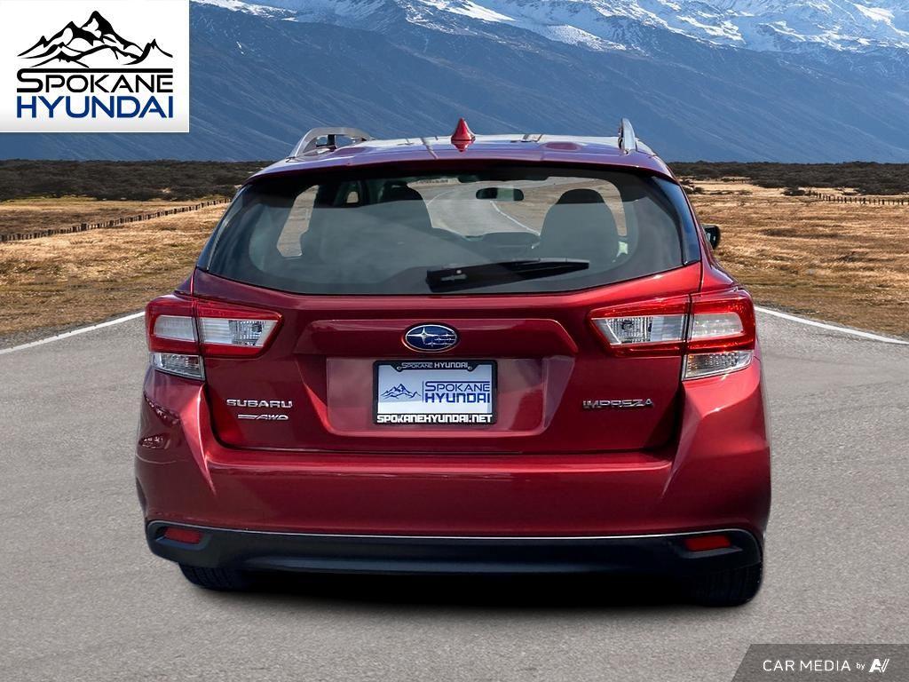 2018 Subaru Impreza Premium photo 4