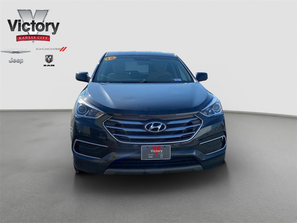 2018 Hyundai Santa Fe Sport Base photo 2