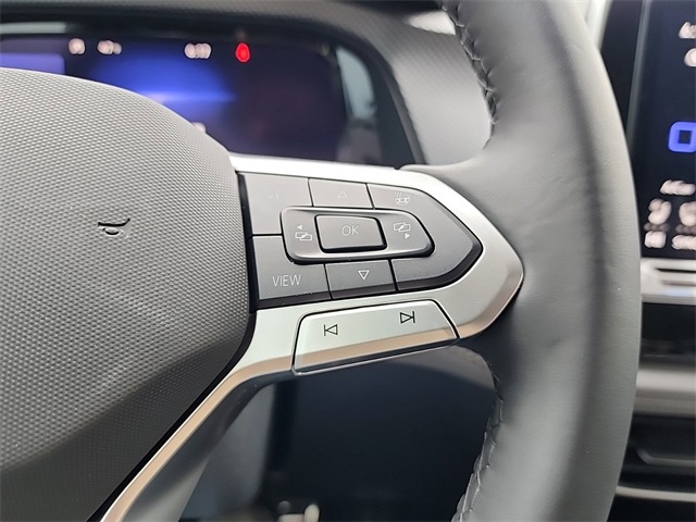 2025 Volkswagen Atlas Cross Sport SEL R-Line photo 20