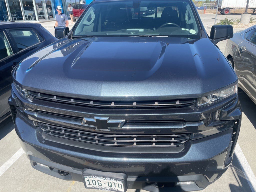 2019 Chevrolet Silverado 1500 RST photo 2