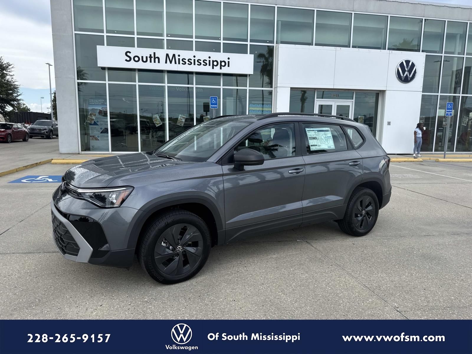 2025 Volkswagen Taos S's photo