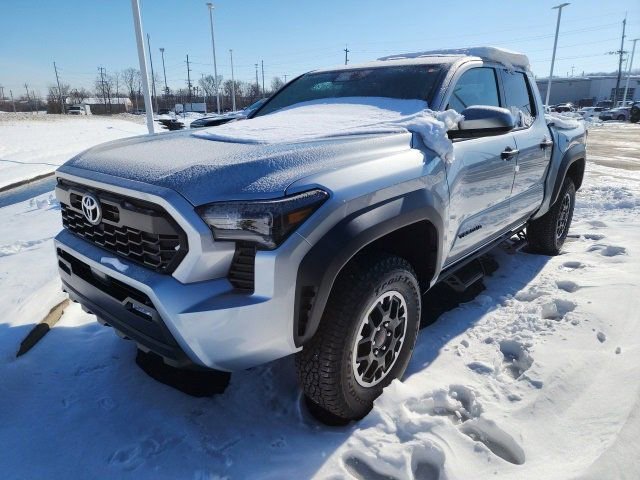 2025 Toyota Tacoma 4x4 TRD photo 3