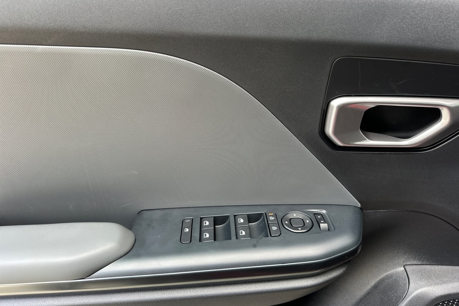2025 Kia K4 LXS photo 7