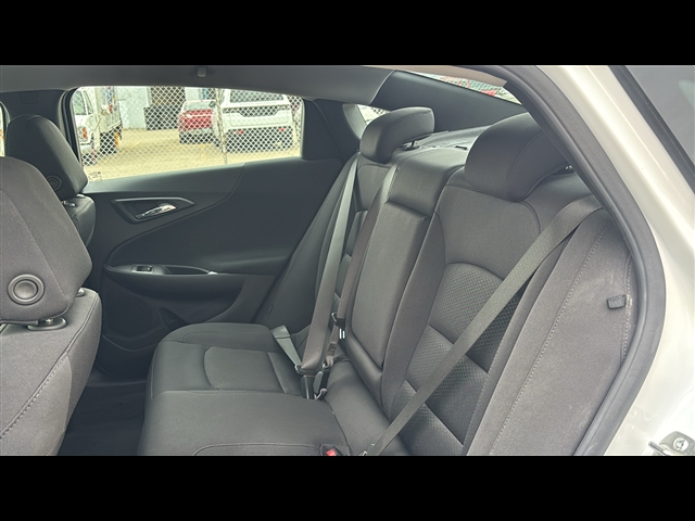 2025 Chevrolet Malibu 1LT photo 22
