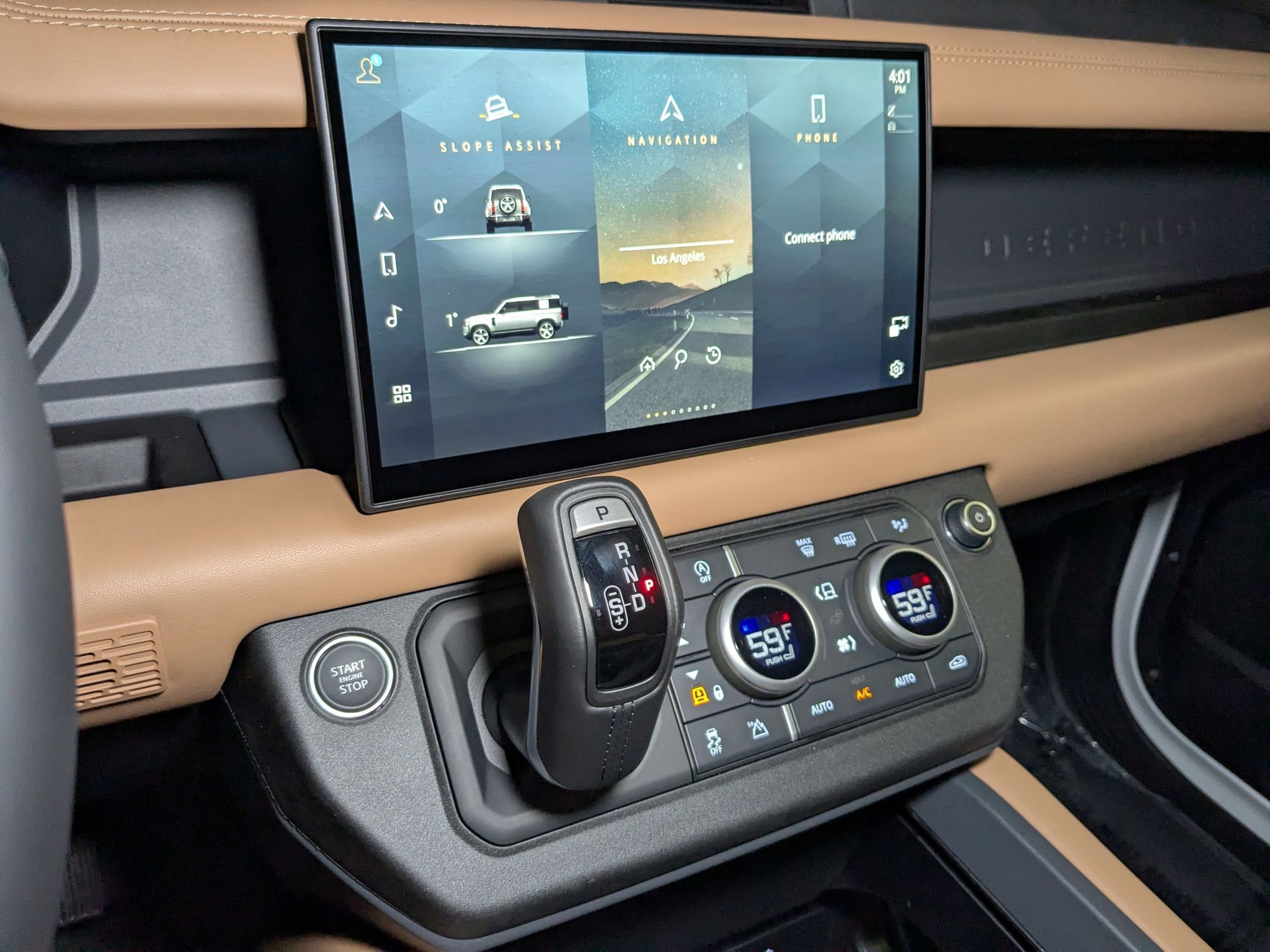 2025 Land Rover Defender 110 S photo 9