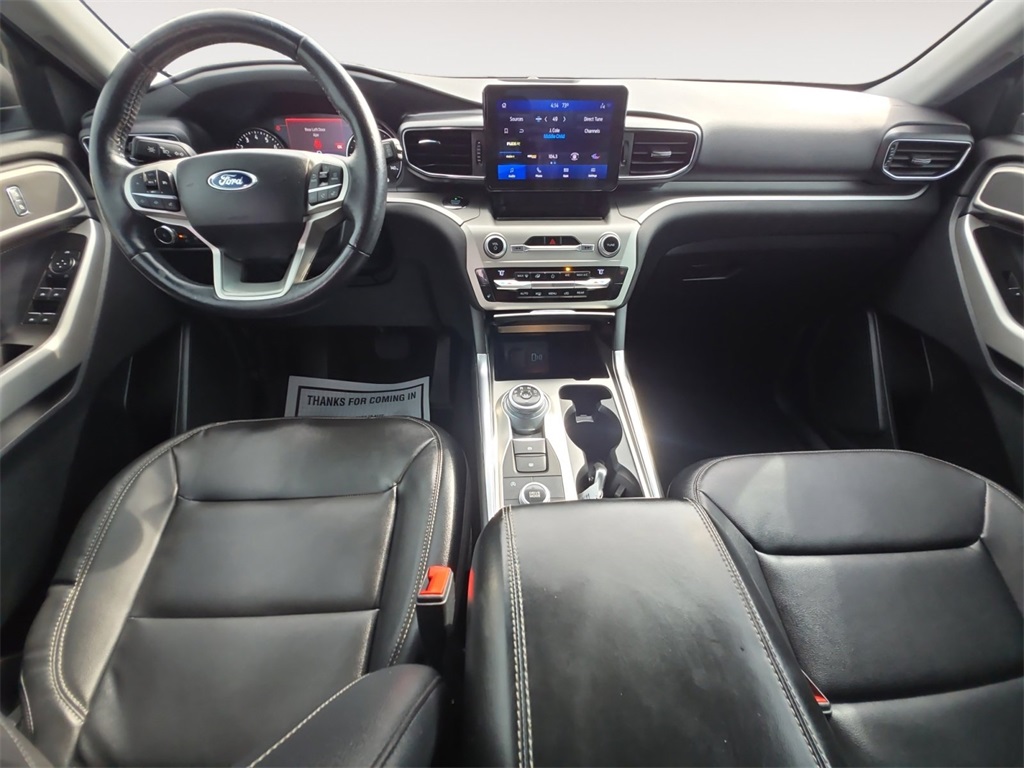 2020 Ford Explorer XLT photo 9