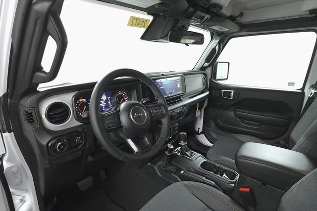 2025 Jeep Wrangler Sport S photo 14