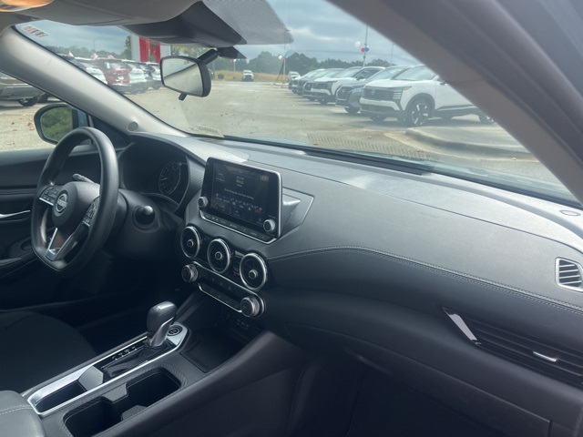 2024 Nissan Sentra SV photo 23